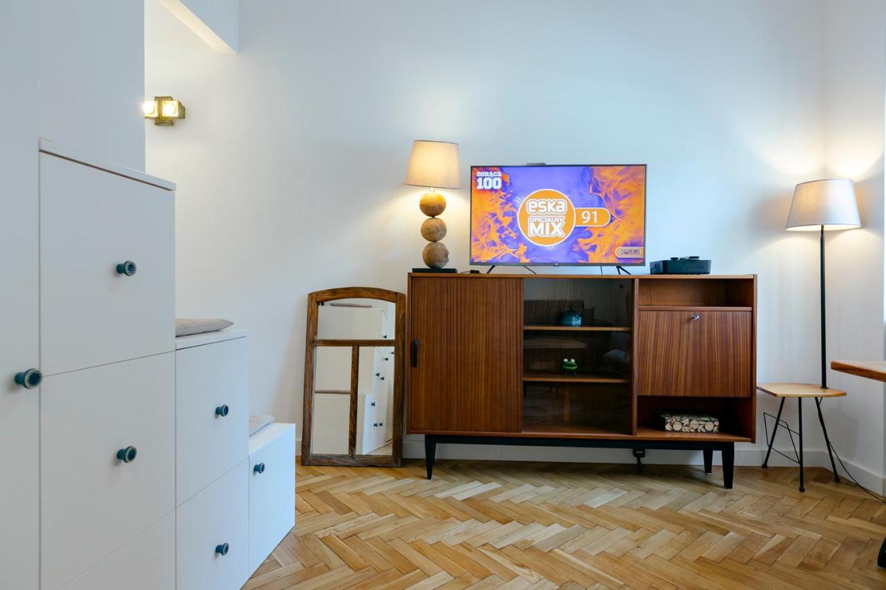Jagiellonska 12 - 500M Stacja Metro Stadion Narodowy - 1Km Od Stadionu Narodowego - Better Rental Warschau Buitenkant foto
